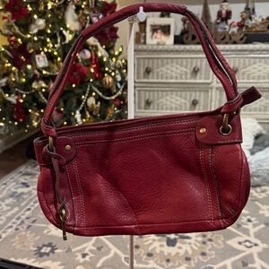 Elegant Red Vintage Leather Handbag